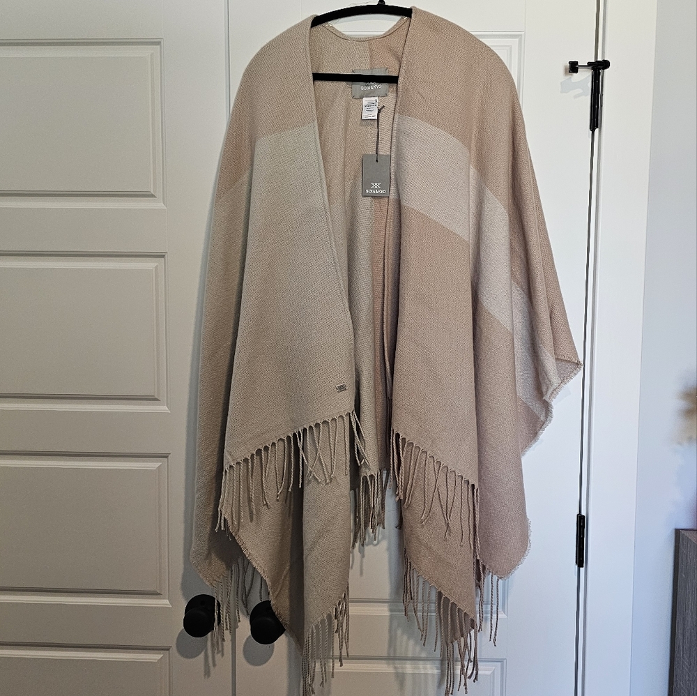 Soia & Kyo Beige Knit Poncho